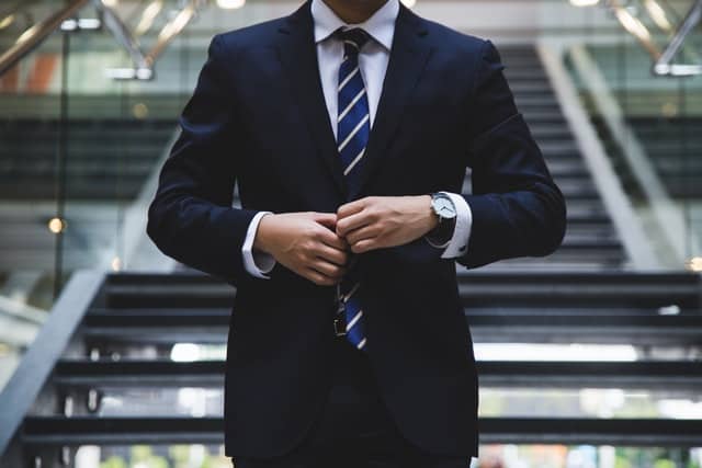 how to welcome a new employee