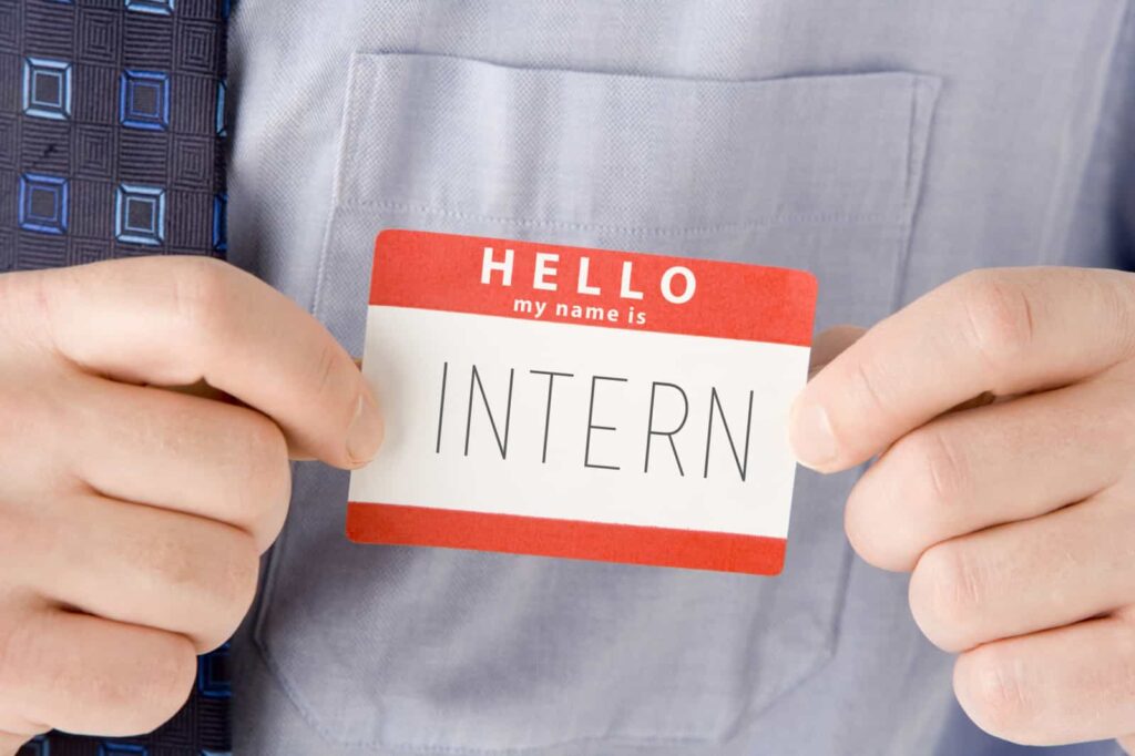 how to guide interns