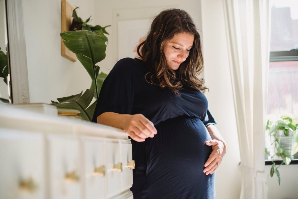 Femme enceinte heureuse